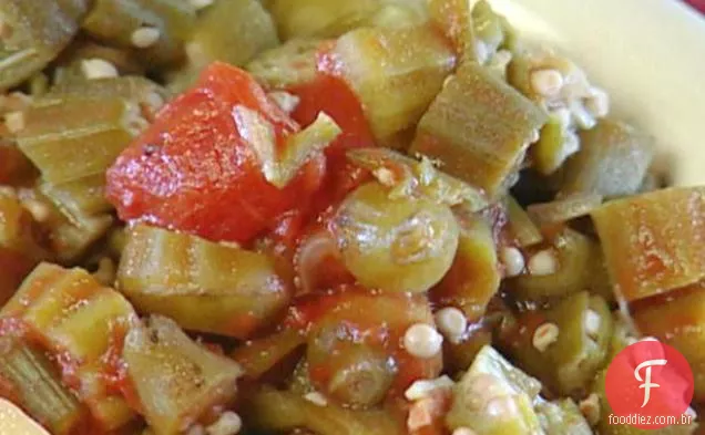 Quiabo cozido e tomate
