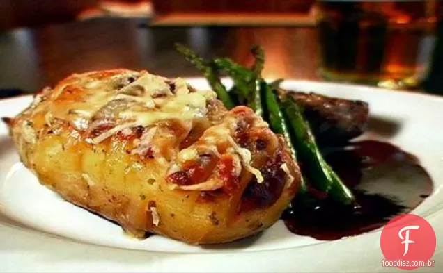 Três Queijo Hasselback Batatas