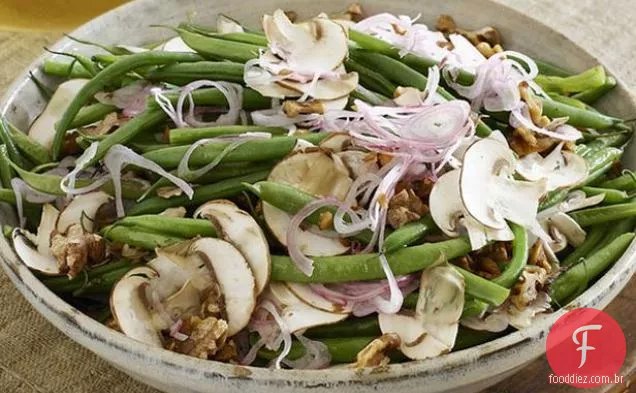 Salada de feijão verde e cogumelo