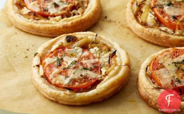 Tortas de tomate e queijo de cabra