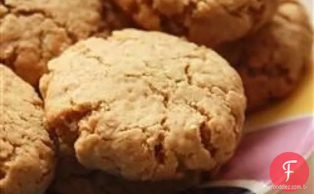 Biscoitos de manteiga de amendoim e farelo