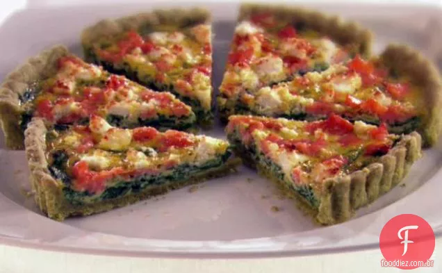 Salmão defumado, rúcula e Torta De Queijo De Cabra