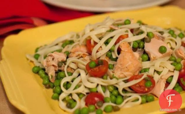 Salmão e Veggie Linguini
