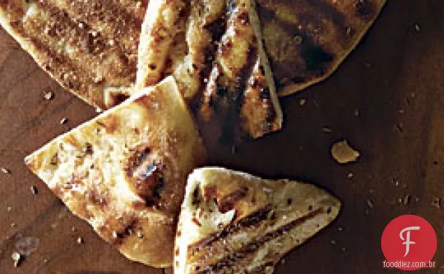Pão Achatado De Grão De Bico Grelhado