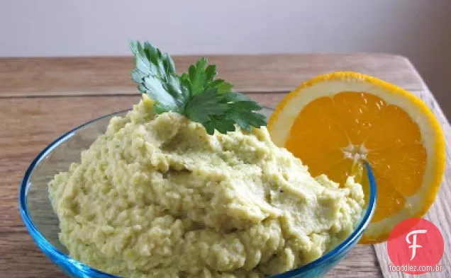 Hummus De Alho Verde Garbanzo Com Sementes De Limão E Gergelim Preservadas