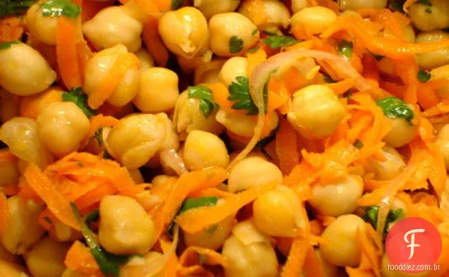 Salada De Grão De Bico Quente Com Chalotas E Vinagrete De Vinho Tinto