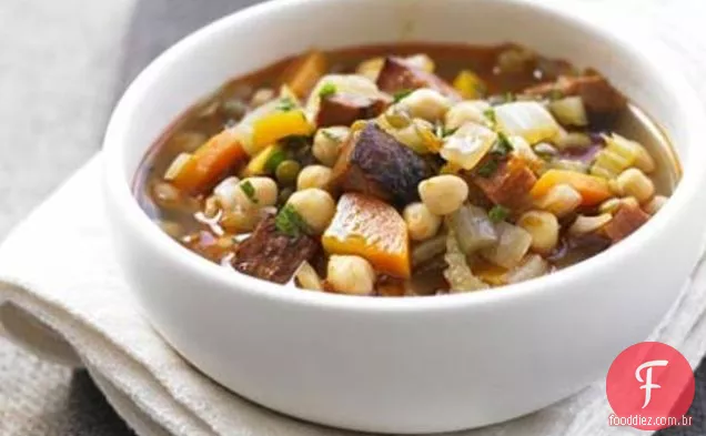 Sopa De Chouriço, Lentilha E Grão De Bico
