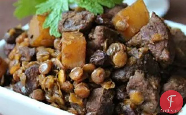 Mawmenye (lentilhas e ensopado de carne)