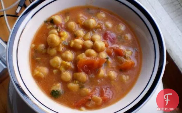 Saudável E Delicioso: Sopa De Grão De Bico Em Estilo Marroquino