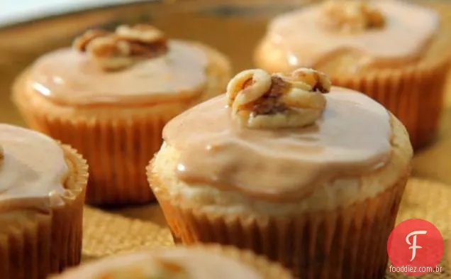 Maple Walnut Cakes