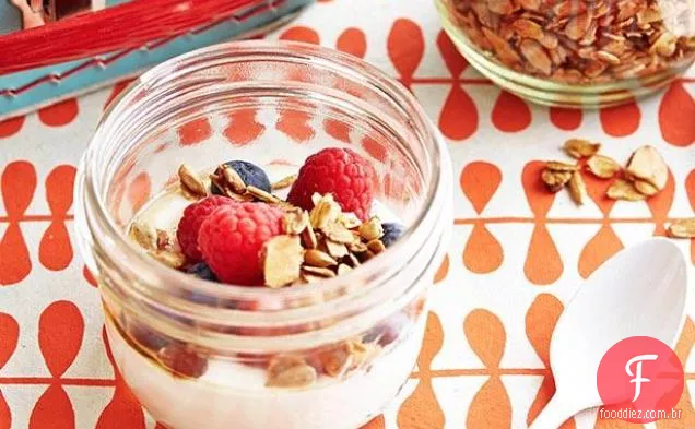 Baga mista e iogurte Parfait