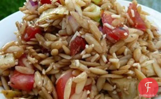 Salada De Alcachofra De Tomate Orzo