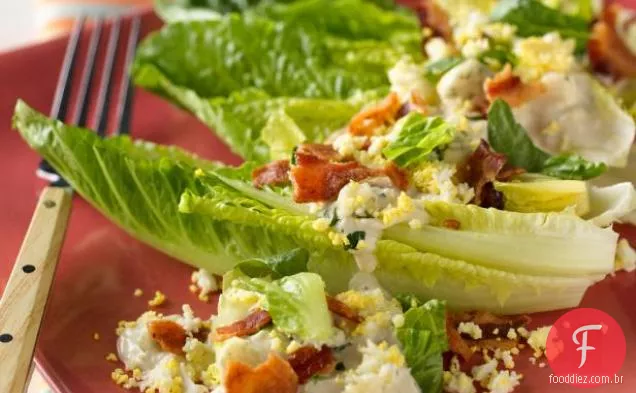 Corações de Romaine com queijo azul e Bacon