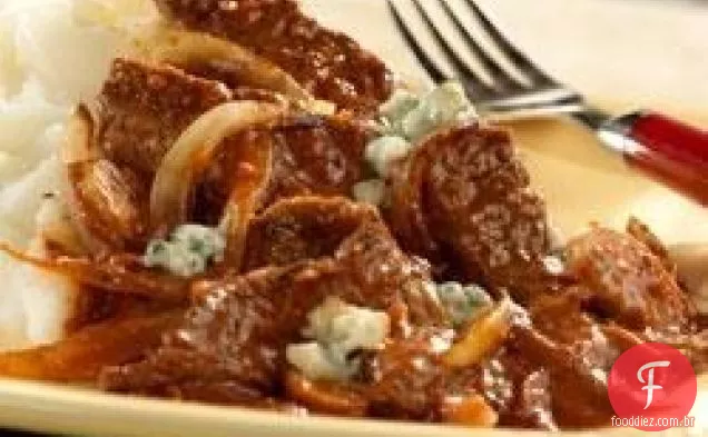 Bife com molho de tomate Gorgonzola