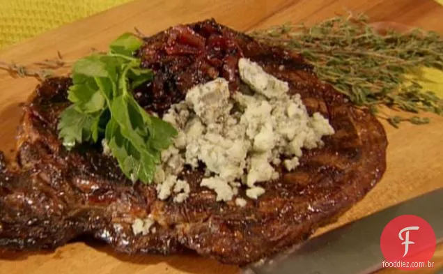 Bife de costela com cebola Vidalia