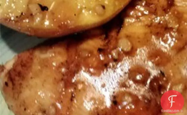 Frango grelhado com molho de pêssego