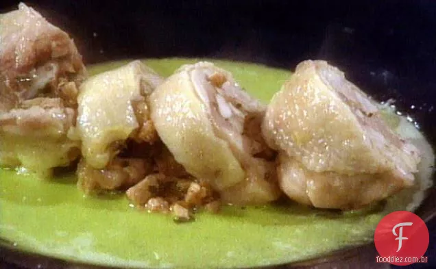 Pernas de frango cozidas no vapor com tomilho