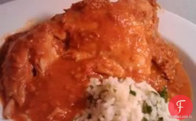 Frango Com Molho Vermelho Chile e Salsicha (Pollo con Salsa Rojo y chouriço)