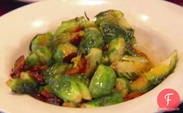 Couve De Bruxelas Refogada Com Bacon De Bordo