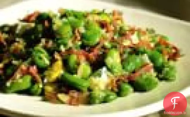 Feijão Fava Com Presunto Serrano E Ovo Frito