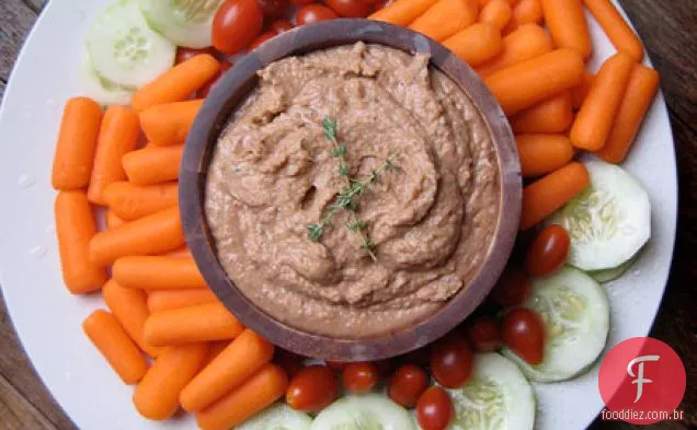 Fava Bean Dip Com Alho Assado E Iogurte
