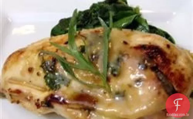 Cordon Bleu Rollups com molho de vinho de mostarda de mel
