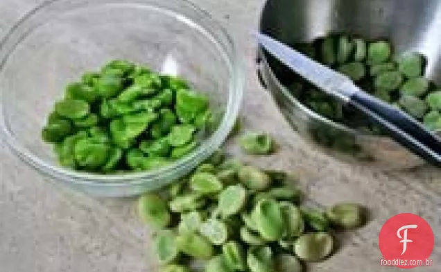 Fava Bean Dip Com Queijo De Cabra E Alho