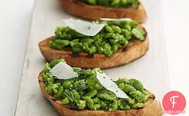 Feijão Largo Esmagado & Bruschetta Da Hortelã
