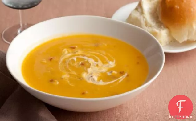 Sopa de abóbora com creme Chipotle
