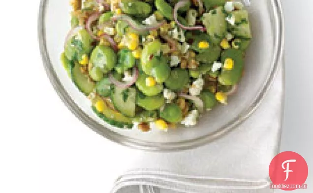 Salada de feijão Fava com vinagrete de alho assado