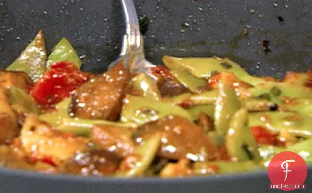 Calabrese favas e batatas assadas