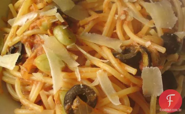 Espaguete De Atum Com Feijão Fava