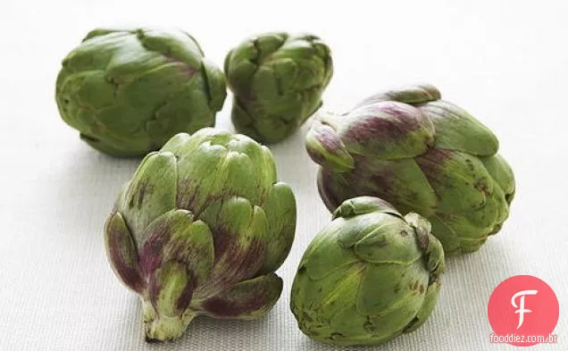 Ragu de alcachofra de primavera com presunto e xerez