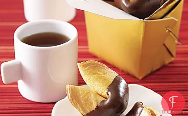 Biscoitos Da Sorte Mergulhados Em Chocolate