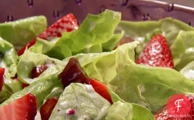 Laranja, morango e salada de data