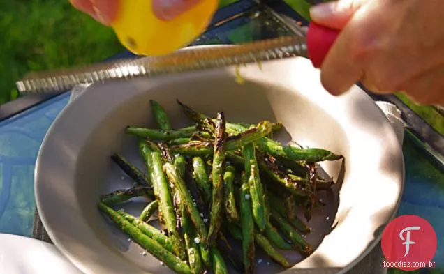 Feijão Verde Grelhado Com Alho E Raspas De Limão