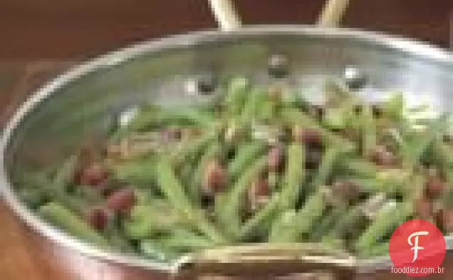 Feijão Verde Com Pancetta E Pinhões