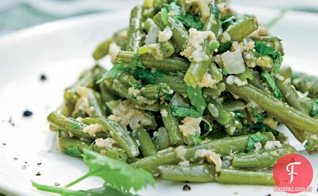 Feijão verde com ovos, Chiles e coentro