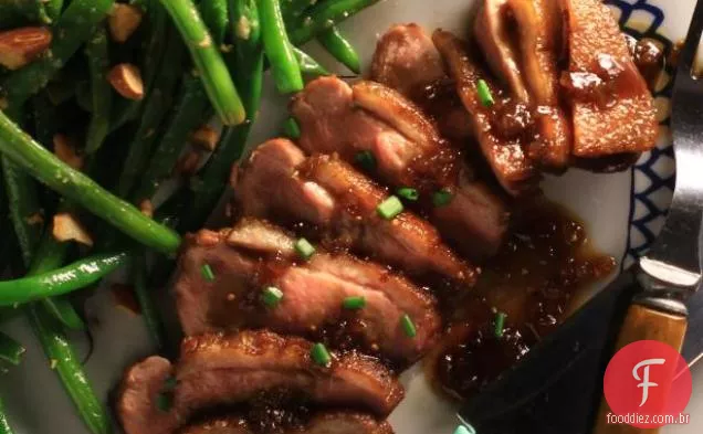 Peito de pato grelhado com molho de Figo