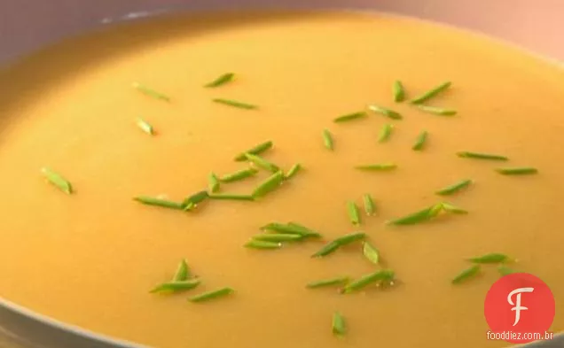 Sopa de batata e alho-poró