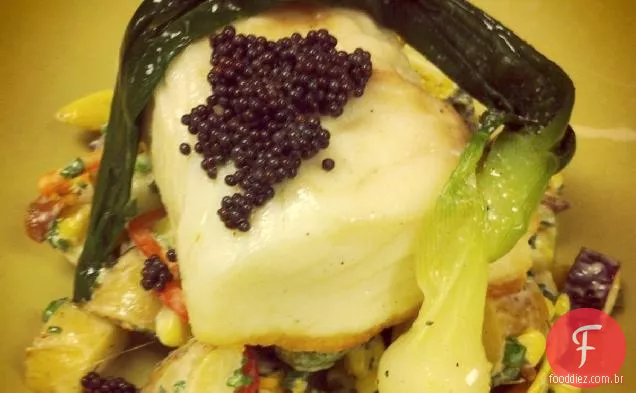 Alabote escalfado com salada de batata para bebê