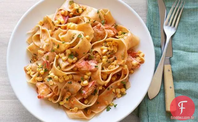 Pappardelle com lagosta e milho