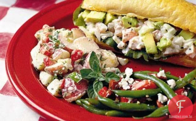Feijão verde marinado com tomate, azeitonas e queijo Feta