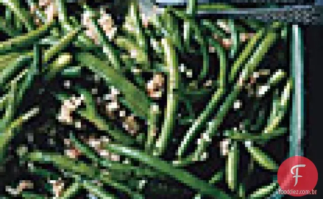 Feijão verde com vinagrete de cebola doce