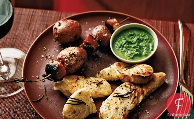 Alabote com molho de salsa e limão