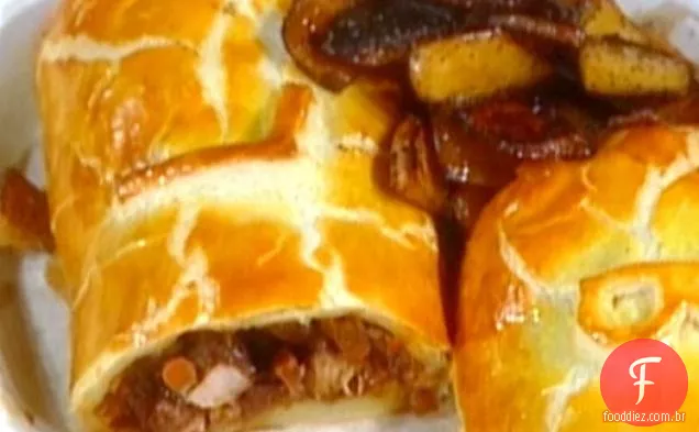 Strudel de vitela com compota de maçã