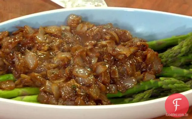 Espargos-Salada De Cebola Caramelizada