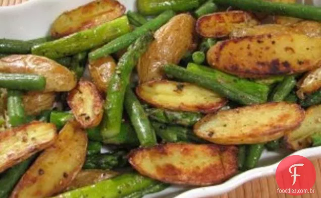 Batatas Fritas, Espargos E Feijão Verde