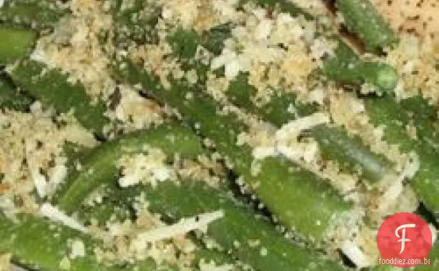 Feijão verde com migalhas de pão