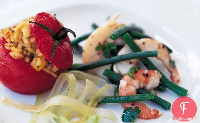 Salada de camarão e feijão verde com manjerona
